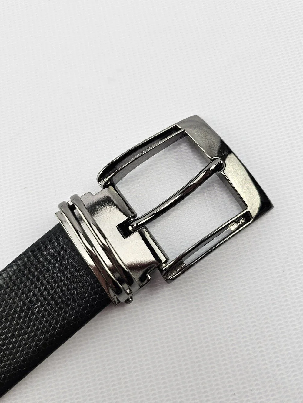 Italian Select Black Snake Embossed Italian Leather Belt 7080 Size 40